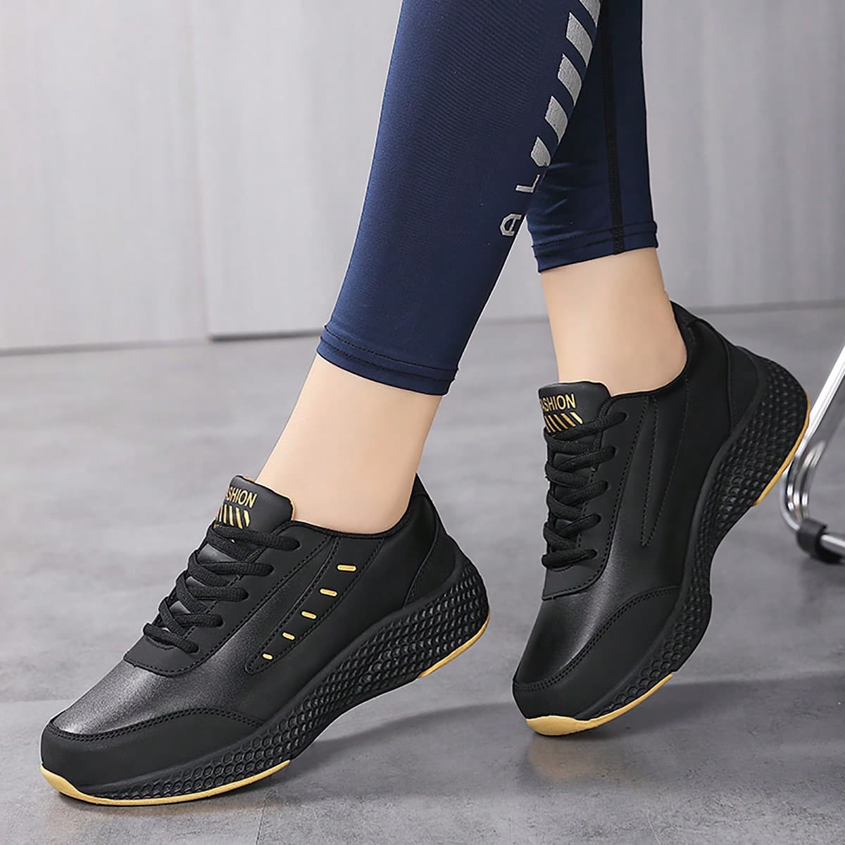 Chaussures de marche touristiques pour femmes antidérapant et semelle souple pour l'été, chaussures de course légères et imperméables pour un